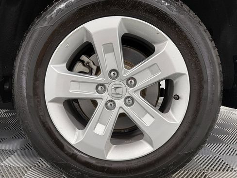 Used 2023 Honda Pilot LX image 28