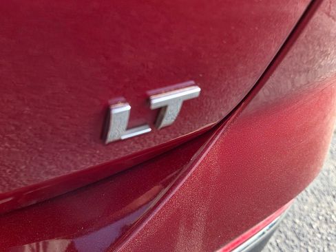 Used 2018 Chevrolet Equinox LT image 12