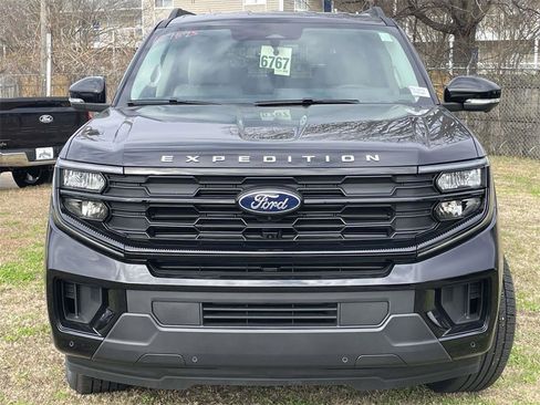 New 2026 Ford Expedition Max Active image 8