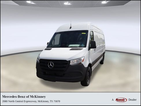 New 2025 Mercedes-Benz Sprinter 2500 image 1