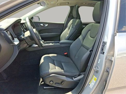 Certified 2025 Volvo XC60 B5 Plus image 10