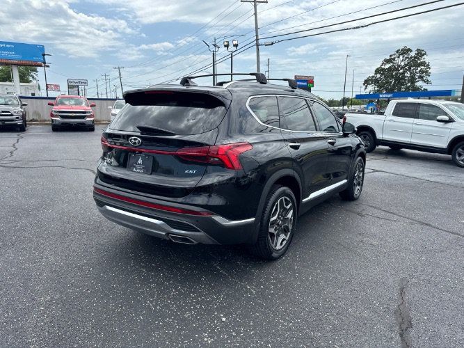 Used 2022 Hyundai Santa Fe Limited FWD image 4