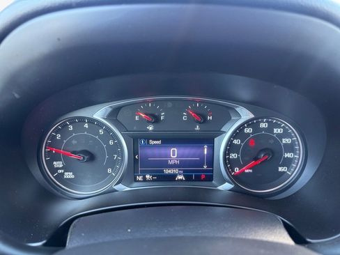 Used 2022 GMC Terrain SLE w/ Driver Convenience Package image 14