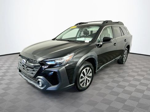 Used 2024 Subaru Outback Premium AWD/4WD image 5