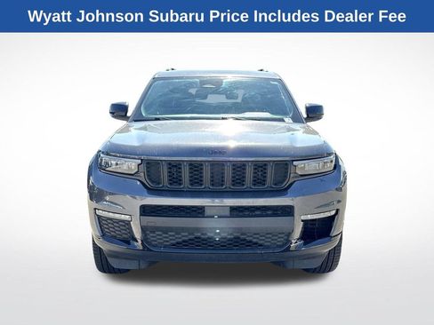 Used 2025 Jeep Grand Cherokee L Limited w/ Black Appearance Package AWD/4WD image 10