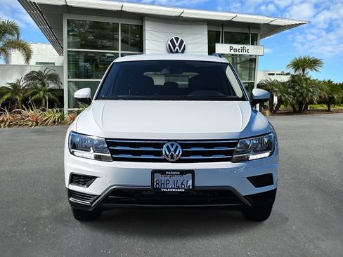 Used 2019 Volkswagen Tiguan SE image 2