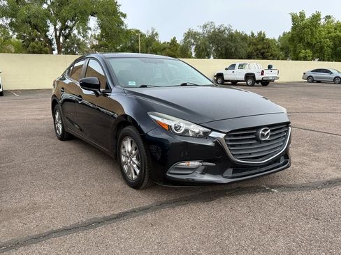 Used 2017 MAZDA MAZDA3 Sport w/ Preferred Equipment Package FWD image 7