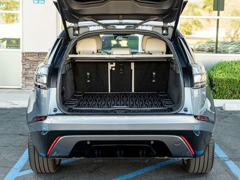 Used 2022 Land Rover Range Rover Velar R-Dynamic S image 22