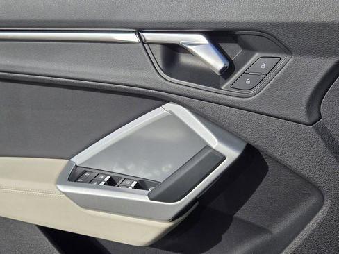 Certified 2021 Audi Q3 2.0T Premium w/ Convenience Package image 27