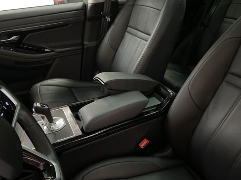 Used 2022 Land Rover Range Rover Evoque S image 22