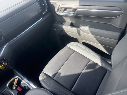 Used 2023 GMC Sierra 1500 SLT w/ SLT Premium Package image 16