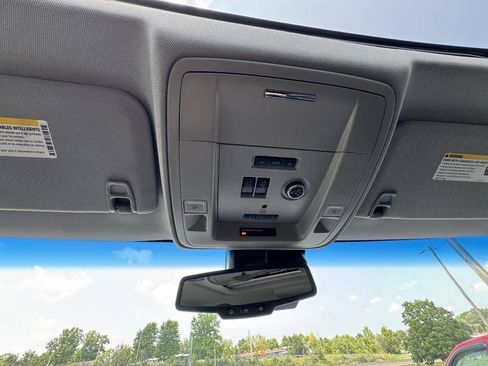 Used 2015 Chevrolet Tahoe LT AWD/4WD image 26