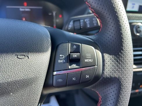 Used 2025 Ford Escape ST-Line image 19