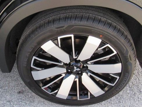 New 2025 Mitsubishi Outlander SE FWD image 8