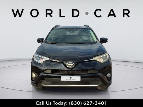 Used 2018 Toyota RAV4 XLE w/ Plus Extra Value Package FWD image 17