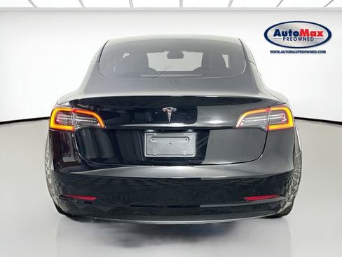 Used 2023 Tesla Model 3 Standard Range image 8