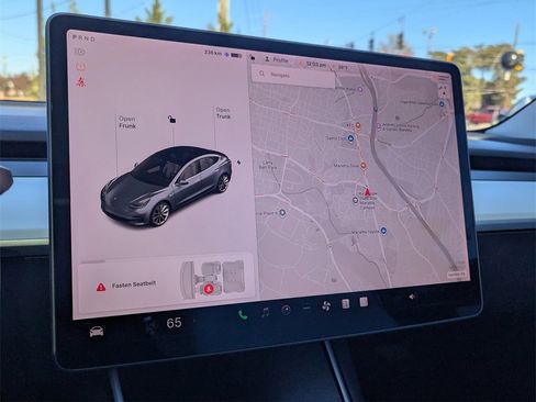Used 2018 Tesla Model 3 Mid Range image 16