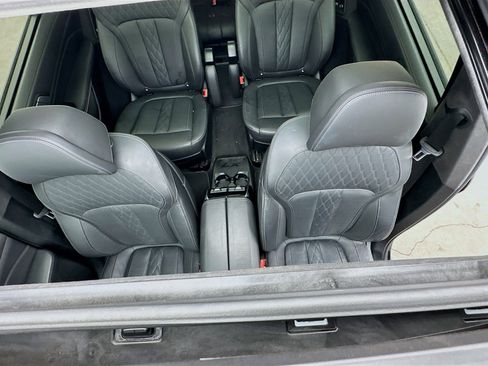 Used 2022 BMW X7 M50i image 14