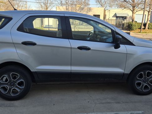 Used 2018 Ford EcoSport S image 10
