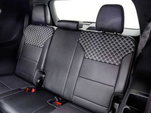 Used 2024 GMC Acadia Denali w/ LPO, Floor Liner Package AWD/4WD image 18