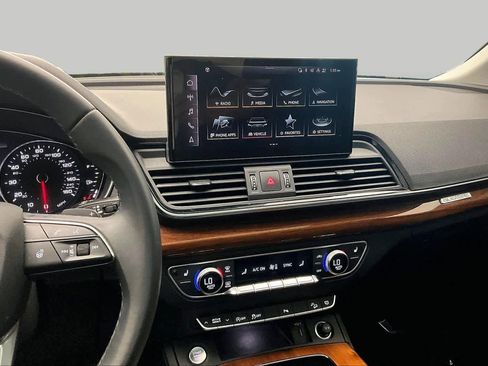 Used 2023 Audi Q5 2.0T Premium w/ Convenience Package AWD/4WD image 7