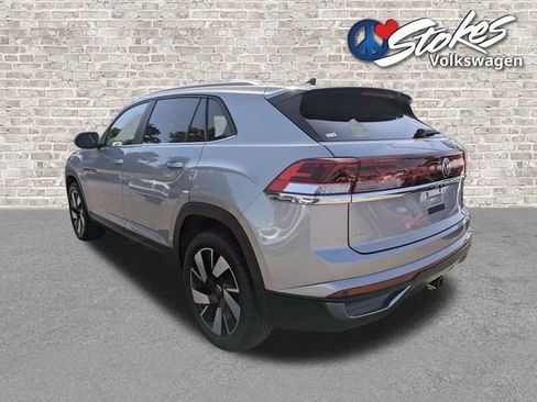 Certified 2025 Volkswagen Atlas Cross Sport SE AWD/4WD image 6