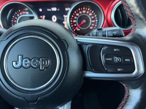 Used 2019 Jeep Wrangler Unlimited Rubicon AWD/4WD image 25