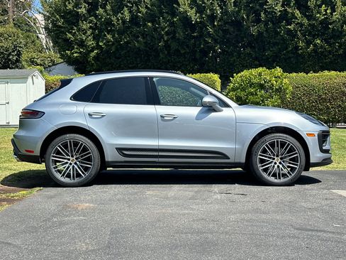 New 2026 Porsche Macan AWD/4WD image 9