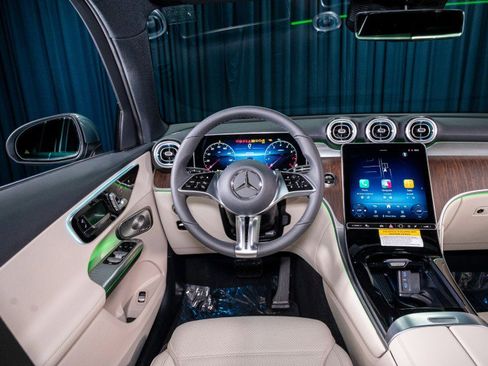 New 2026 Mercedes-Benz GLC 300 4MATIC image 14