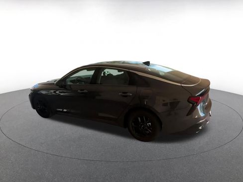 Used 2025 Kia K5 LXS image 10