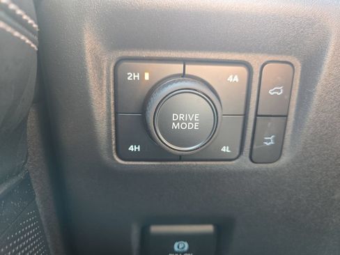 Used 2025 Ford Expedition Platinum AWD/4WD image 36