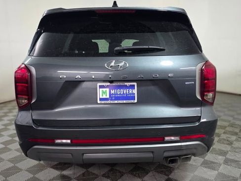 Used 2023 Hyundai Palisade SE image 4