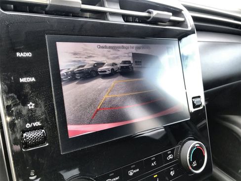 Used 2023 Hyundai Tucson SEL image 17