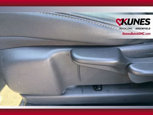 Used 2025 Buick Encore GX Preferred image 22