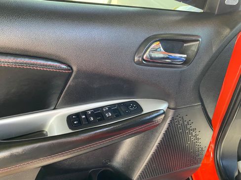 Used 2018 Dodge Journey GT FWD image 12