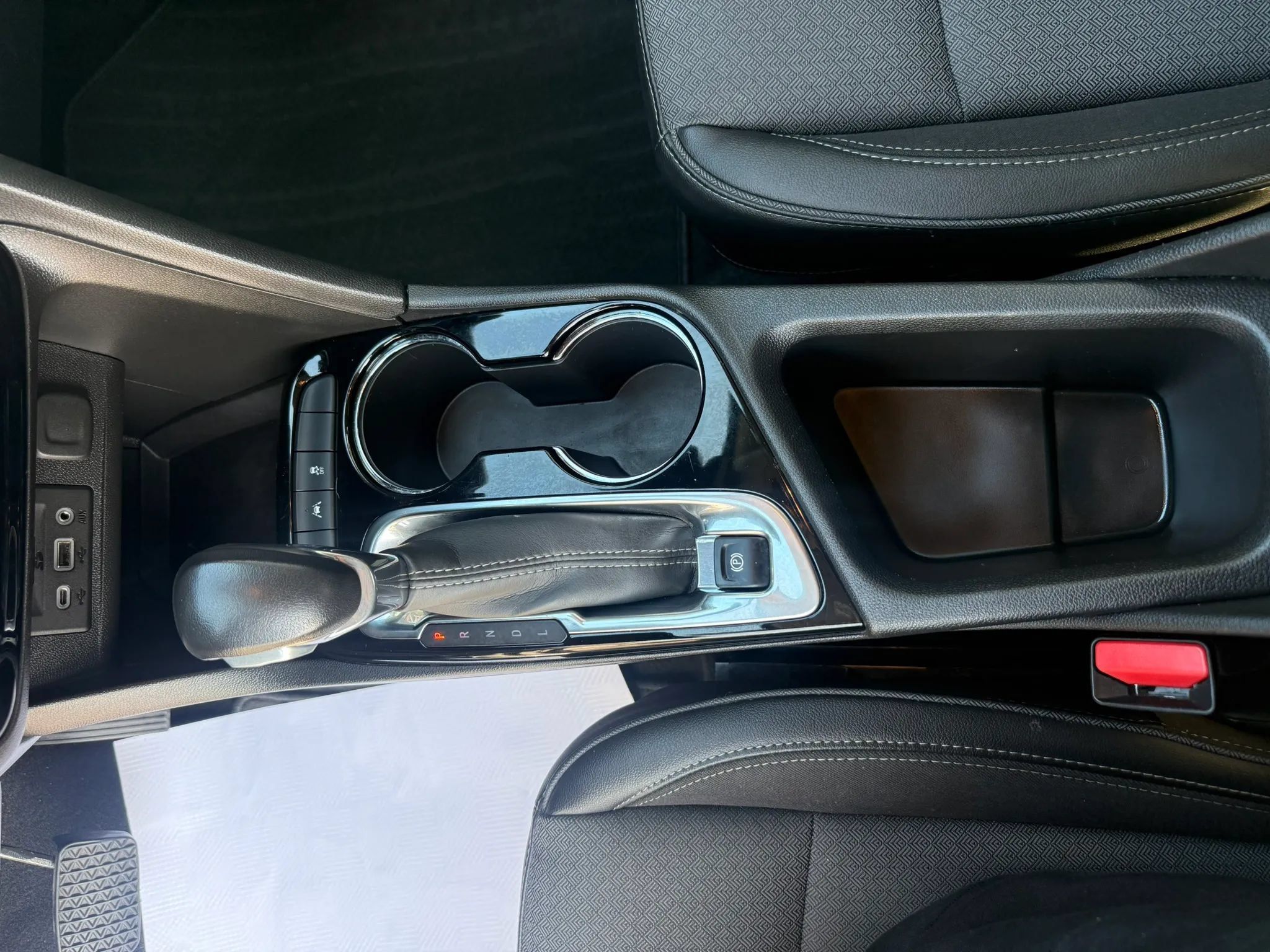 Used 2021 Buick Encore GX Select w/ Advanced Technology Package FWD image 17