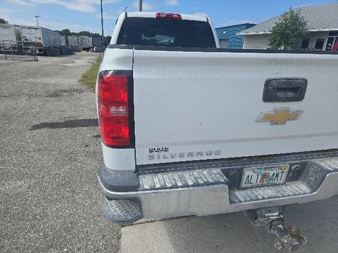 Used 2018 Chevrolet Silverado 2500 LT w/ LT Convenience Package AWD/4WD image 11