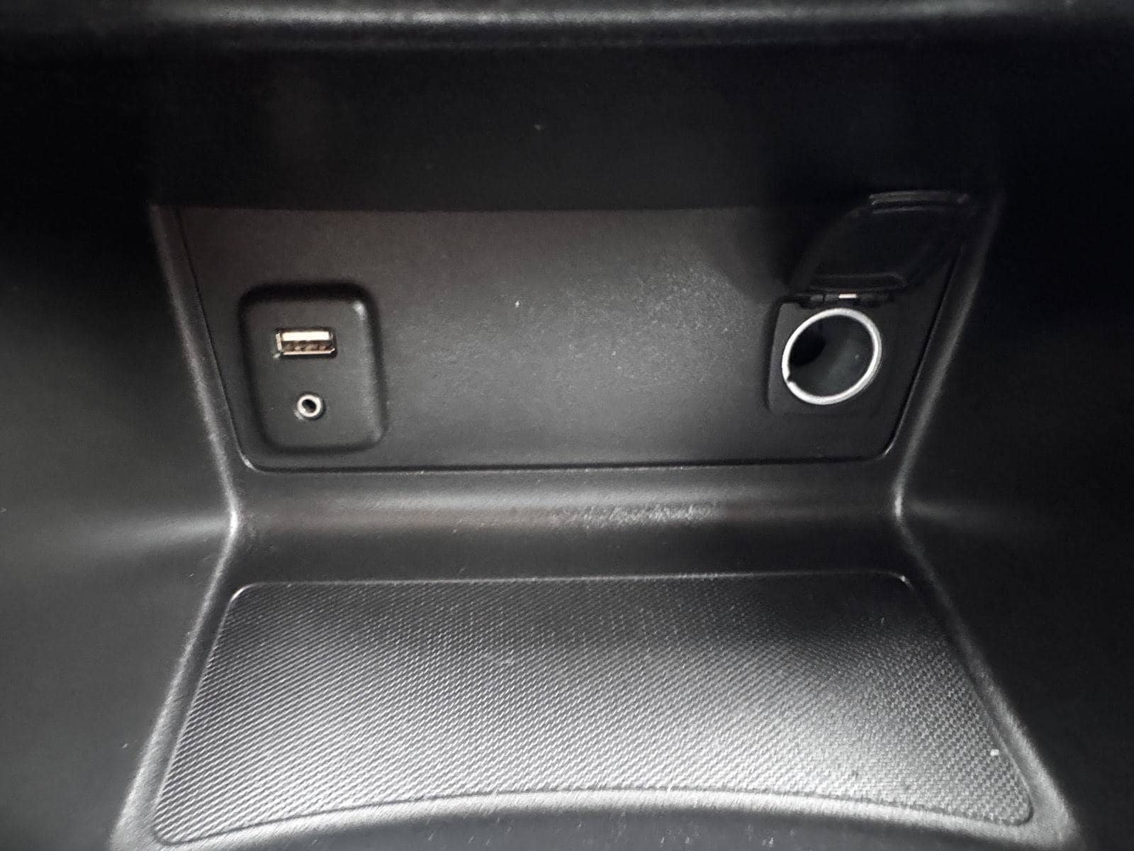 Certified 2016 Chevrolet Colorado LT w/ Luxury Package, Chrome AWD/4WD image 29