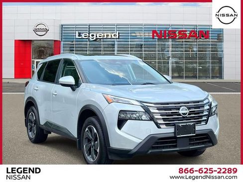 Certified 2024 Nissan Rogue SV w/ SV Premium Package AWD/4WD image 1