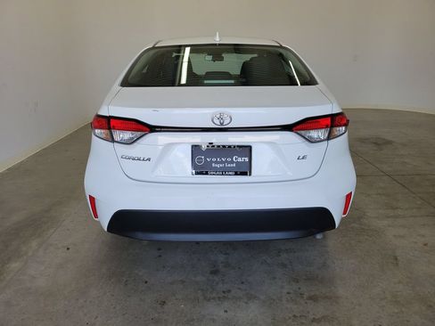 Used 2024 Toyota Corolla LE FWD image 6