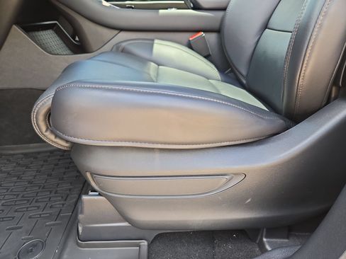 Used 2026 Lincoln Aviator Reserve AWD/4WD image 17