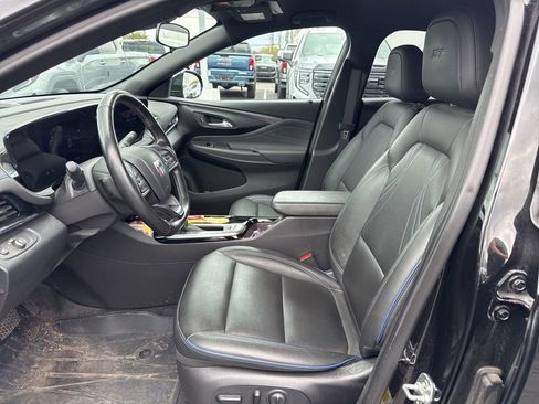 Used 2024 Buick Envista Sport Touring w/ Convenience I Package FWD image 9