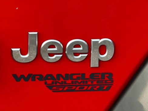 Used 2020 Jeep Wrangler Unlimited Sport AWD/4WD image 46