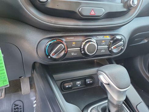 Certified 2023 Kia Soul LX w/ Option Group 015 FWD image 18