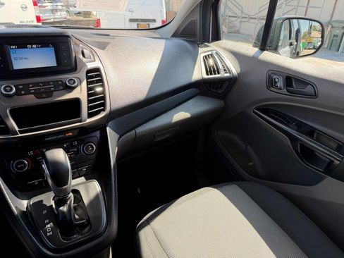 Used 2022 Ford Transit Connect XL FWD image 26