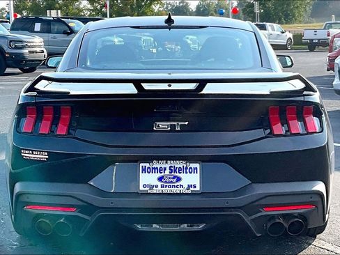 New 2025 Ford Mustang GT Premium w/ GT Performance Package image 4