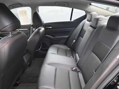 Certified 2025 Nissan Altima 2.5 SR FWD image 15