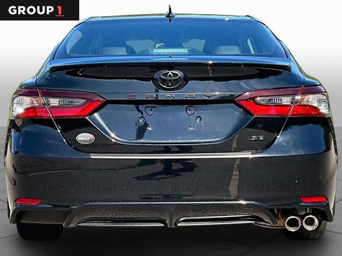 Used 2023 Toyota Camry SE w/ Blackout Package (TMS) FWD image 5