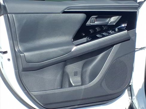 Certified 2025 Toyota bZ4X FWD image 17