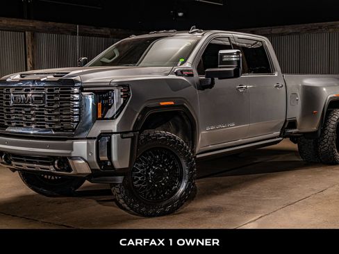 Used 2026 GMC Sierra 3500 Denali w/ Denali Reserve Package AWD/4WD image 5